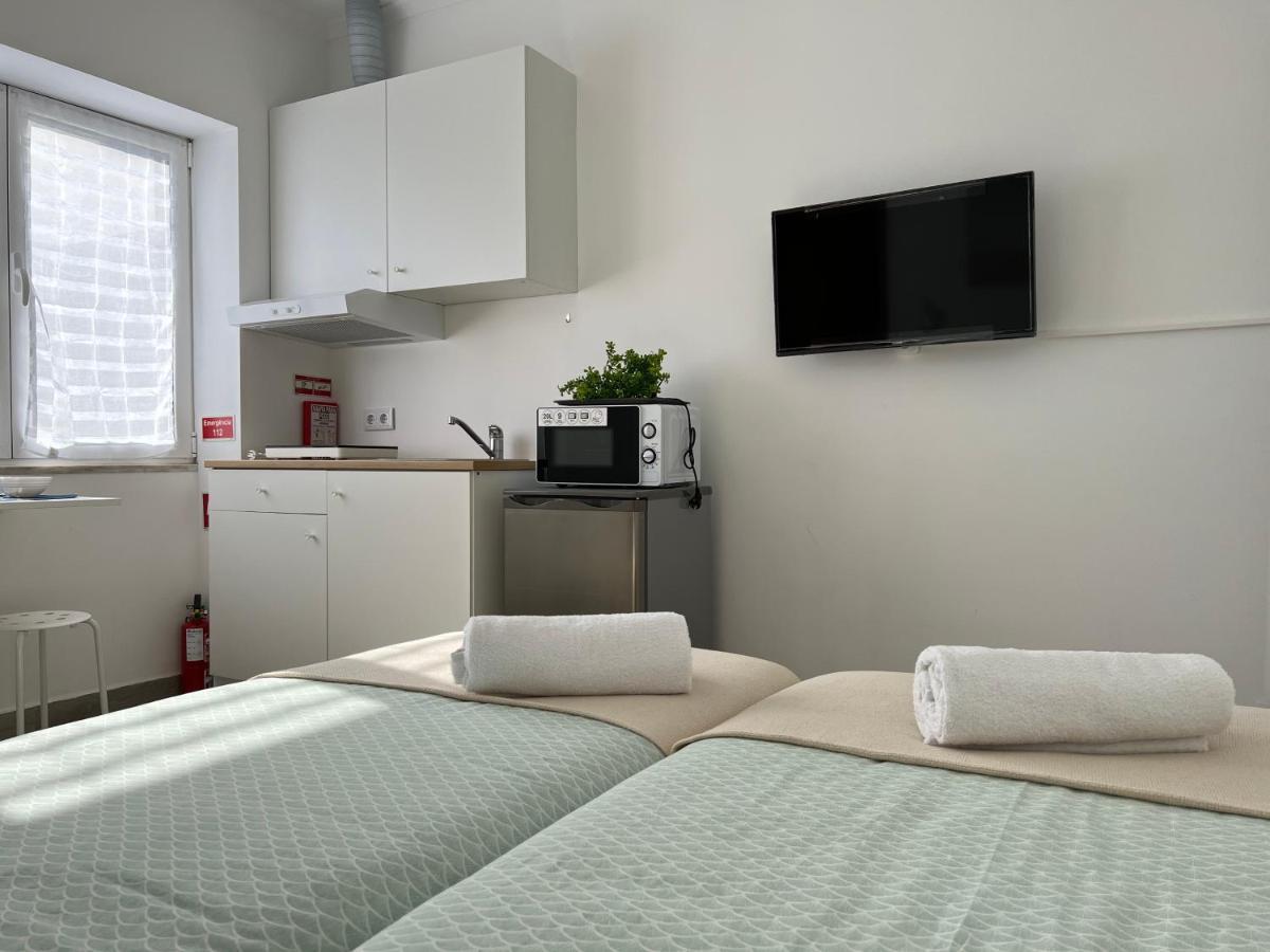 Studios Xl & Xl Plus Кошта-да-Капарика Экстерьер фото