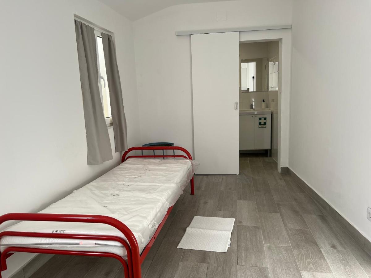 Studios Xl & Xl Plus Кошта-да-Капарика Экстерьер фото