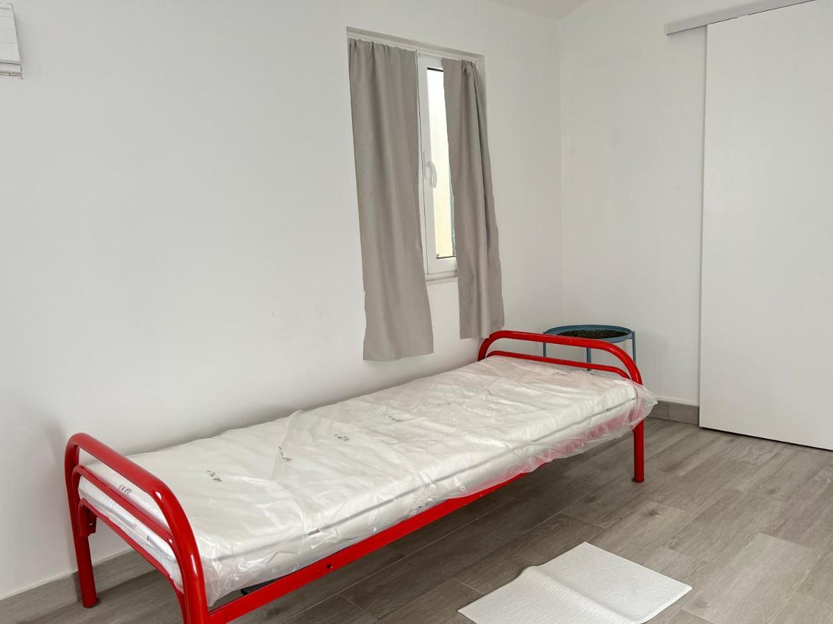 Studios Xl & Xl Plus Кошта-да-Капарика Экстерьер фото