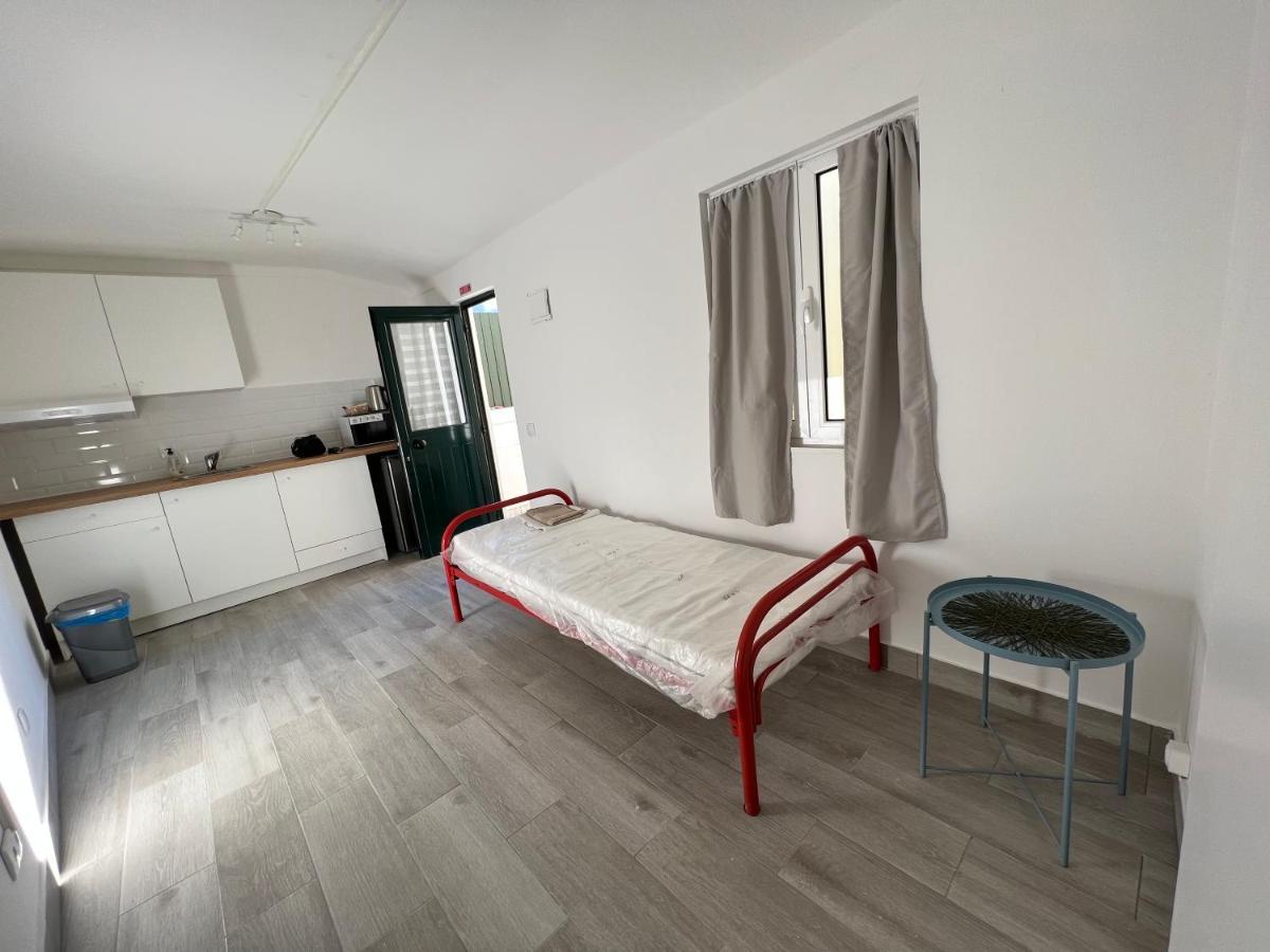 Studios Xl & Xl Plus Кошта-да-Капарика Экстерьер фото