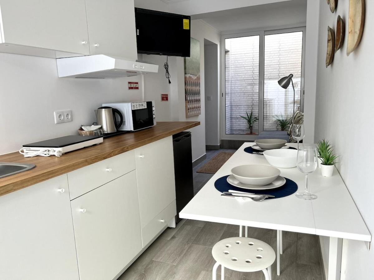 Studios Xl & Xl Plus Кошта-да-Капарика Экстерьер фото